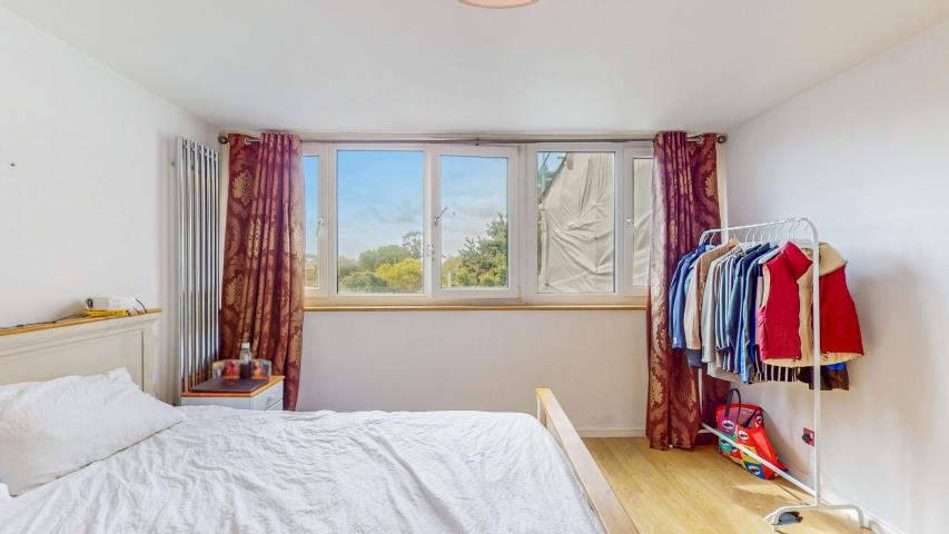 			3 Bedroom, 1 bath, 1 reception Flat			 Netherwood Street, West Hampstead (Inclusive of Gas)
